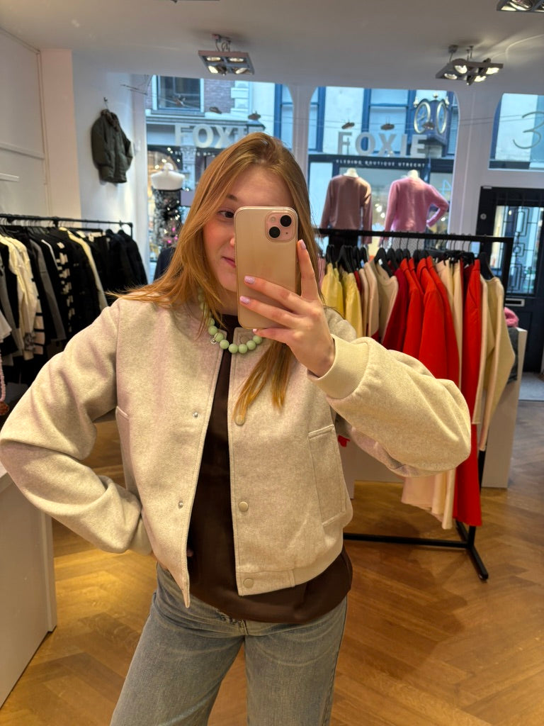 Laura jas beige