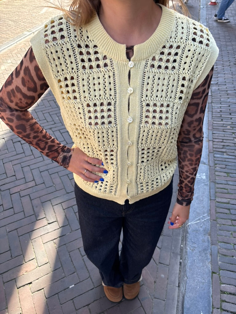 Sanne knitted crochet vestje geel