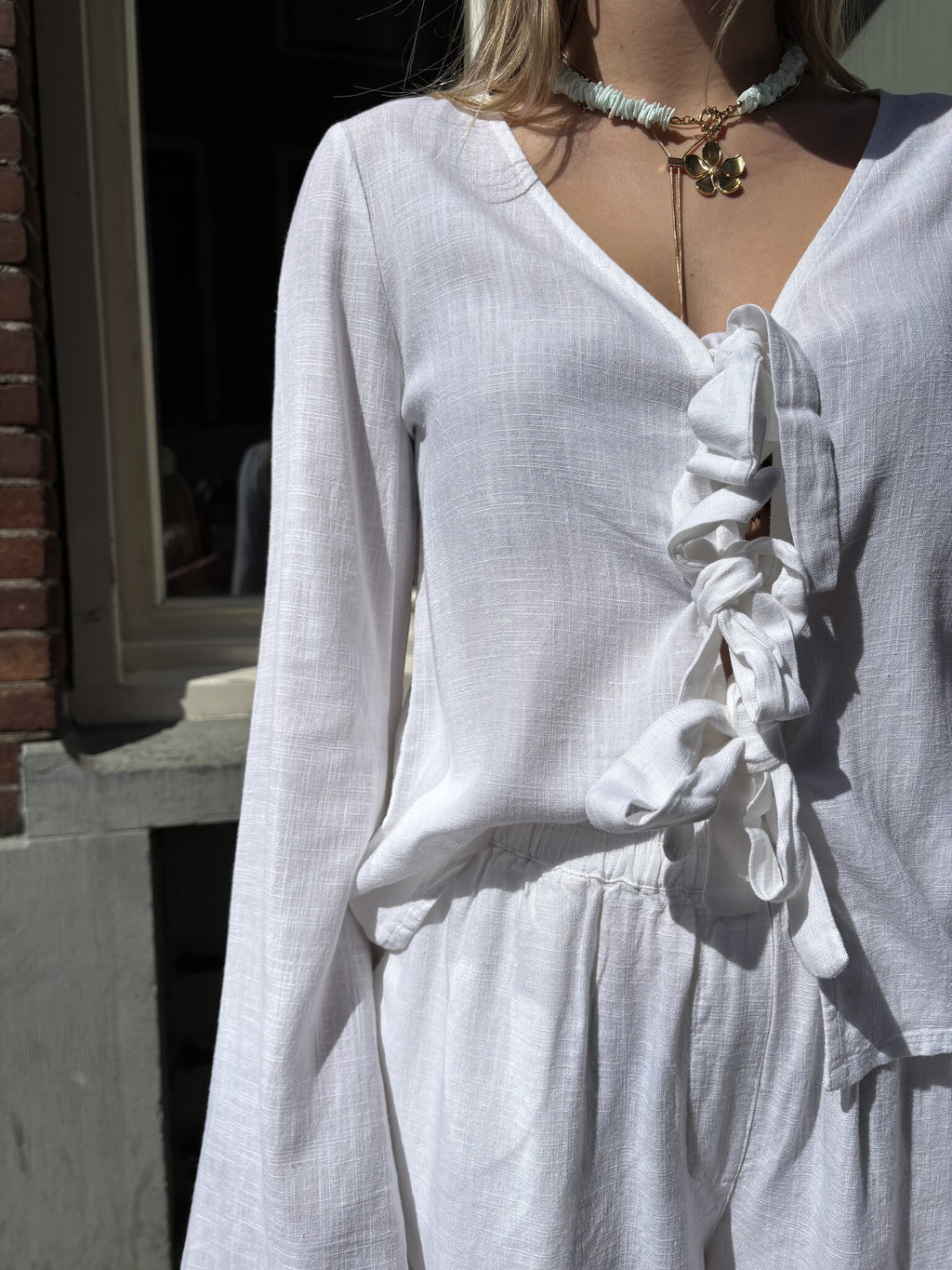 Leila strikjes linnen blouse wit