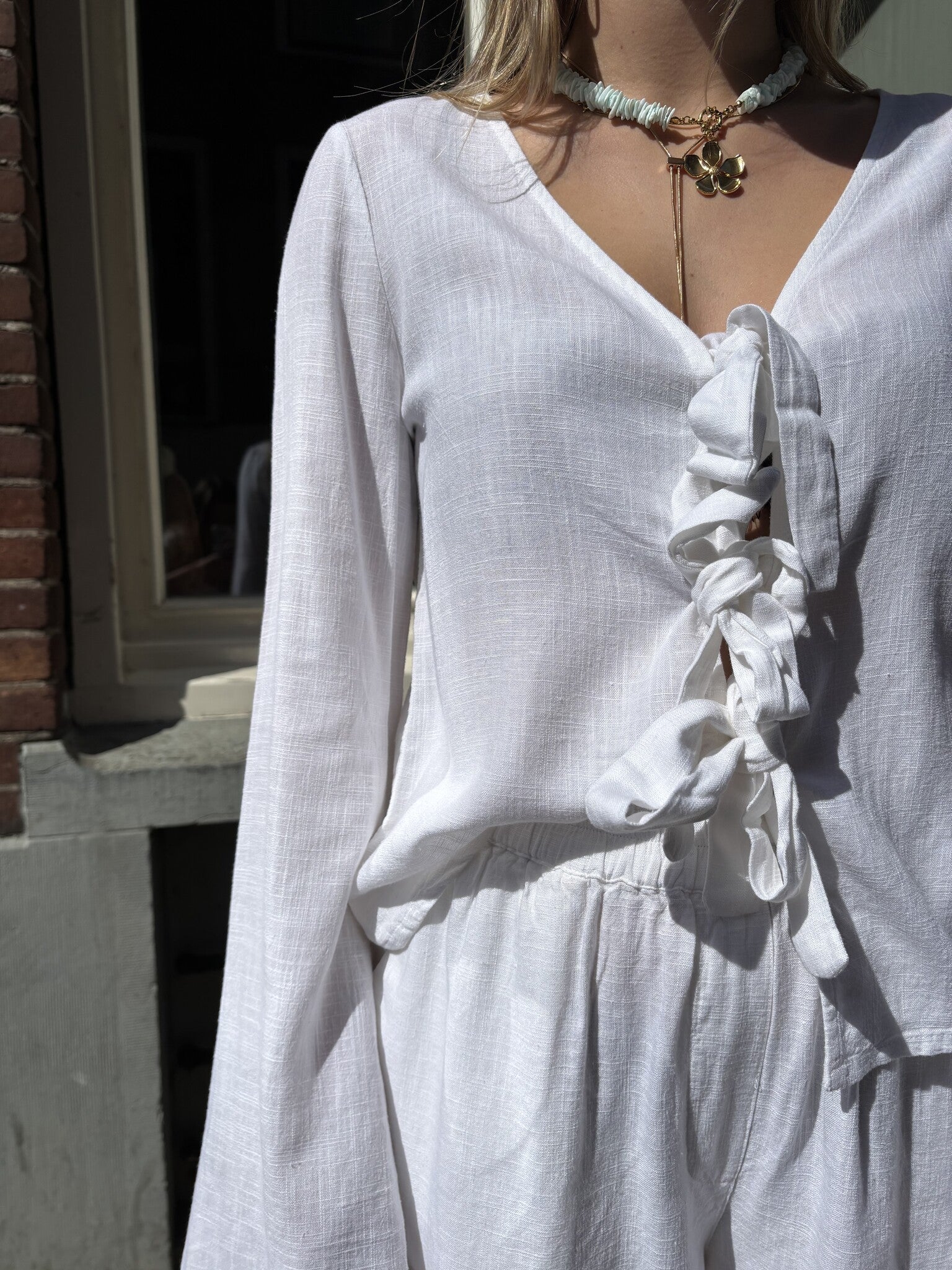 Leila strikjes linnen blouse wit