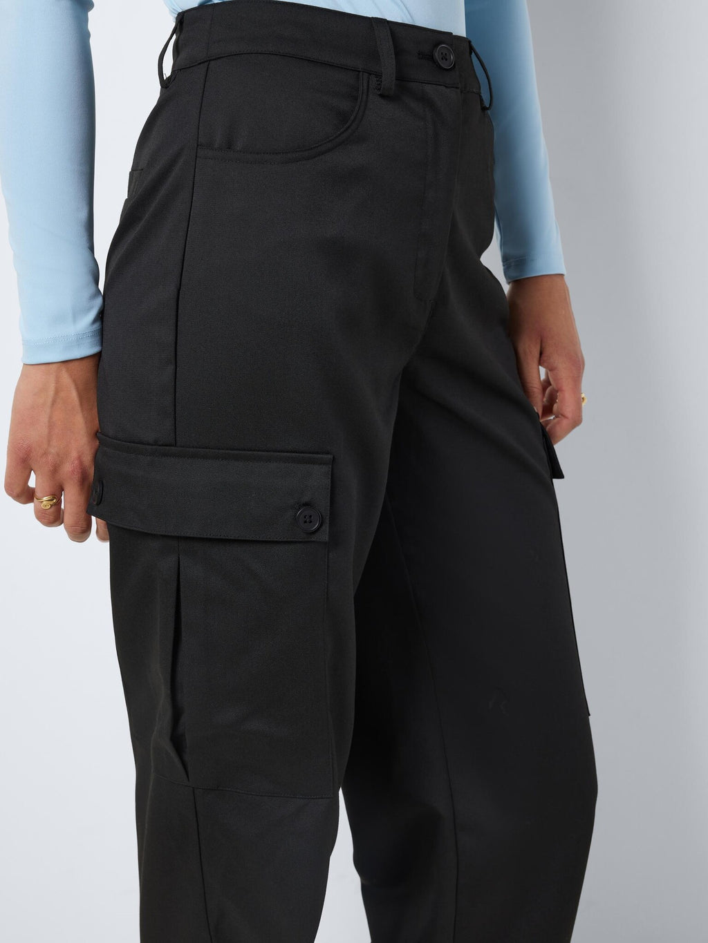 Drewie high waisted wide leg cargo broek zwart