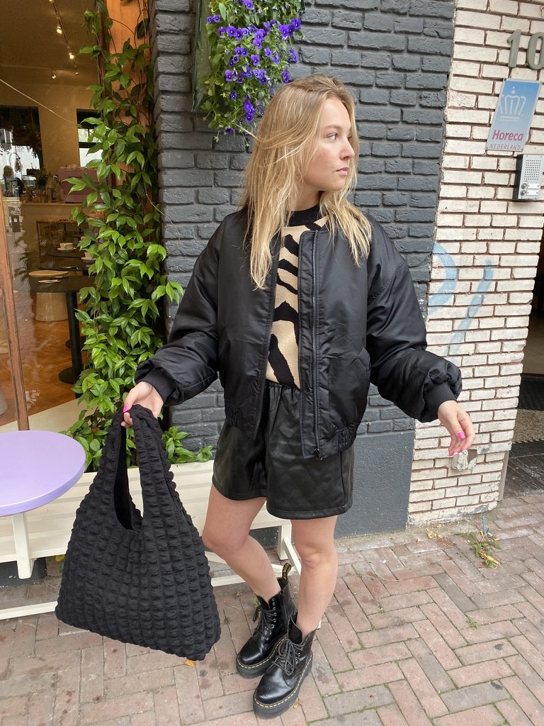 Justine padded bomber jacket zwart