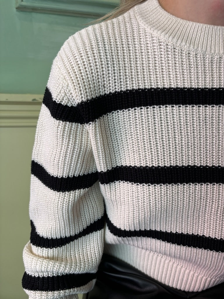 Maysa knit stripe wit