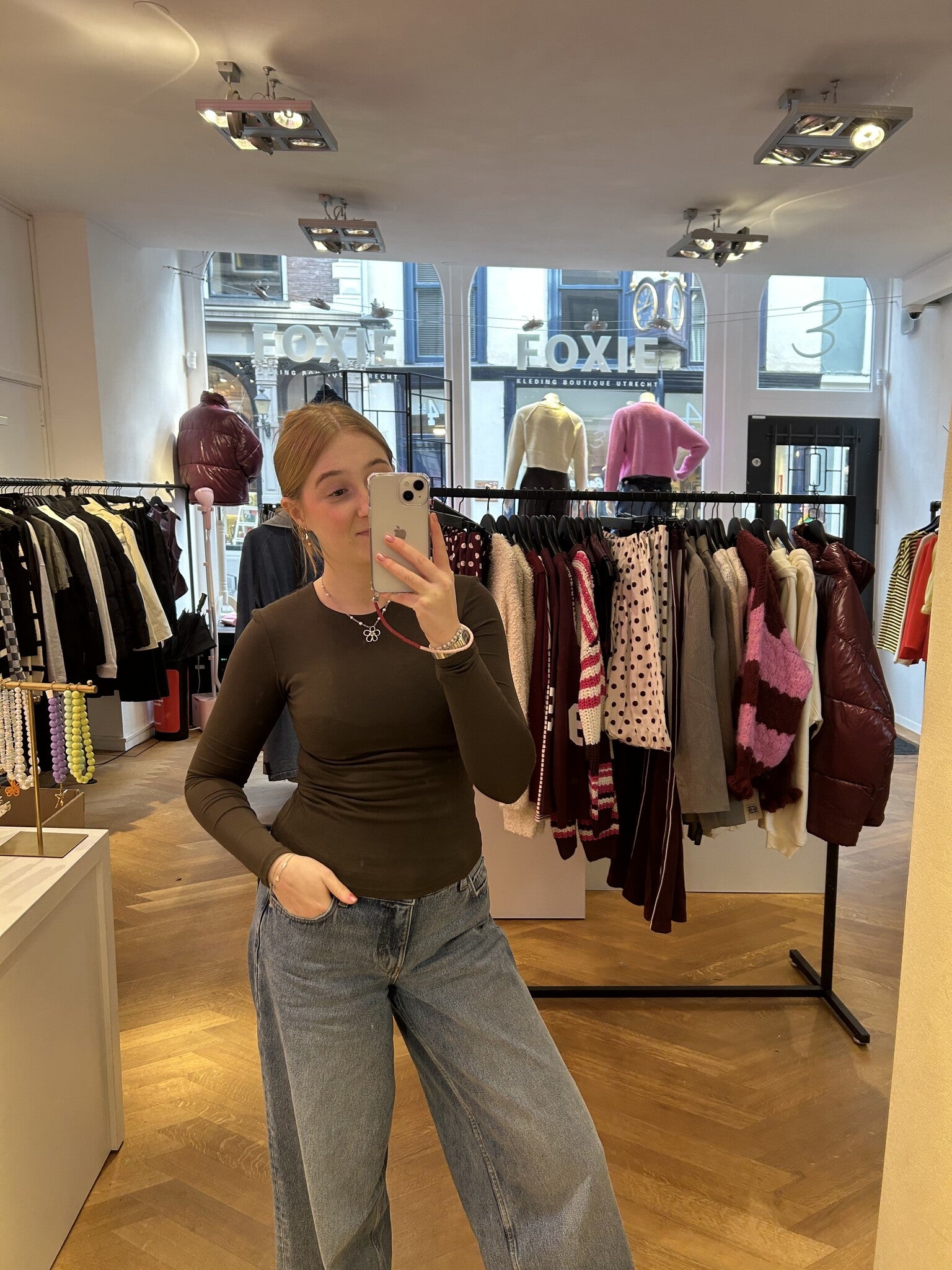 Nathalie basic longsleeve bruin
